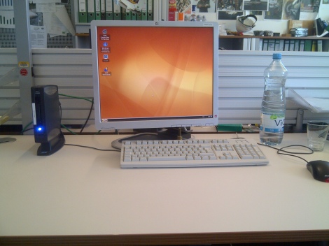 Meja Kerja saya :)